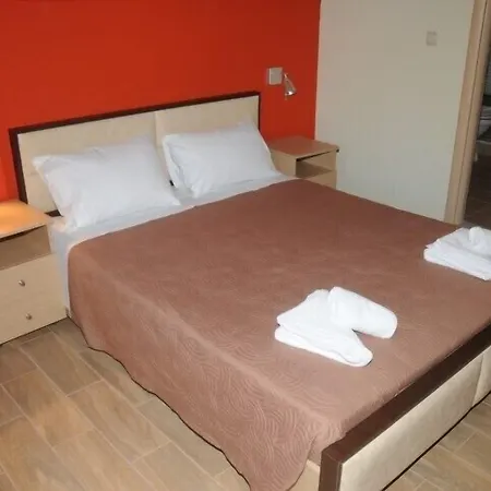 Aegean View * Лоутраки