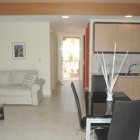 Aegean View * Лоутраки