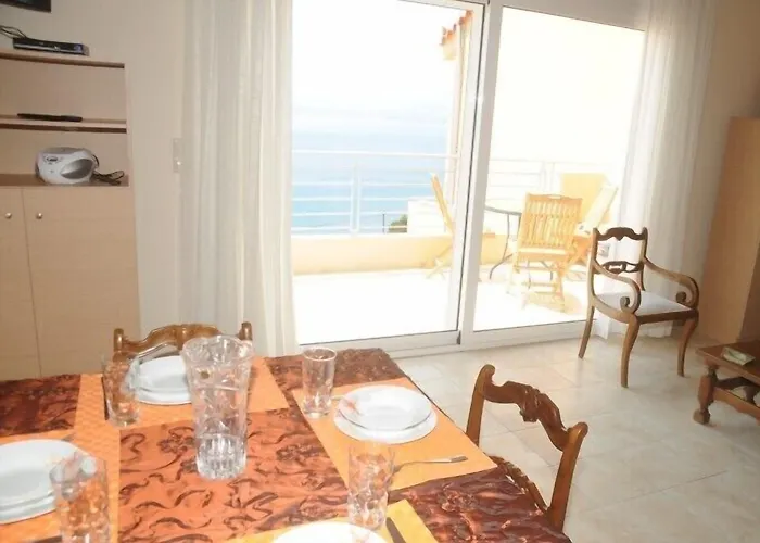 Διαμέρισμα Aegean View Λουτράκι