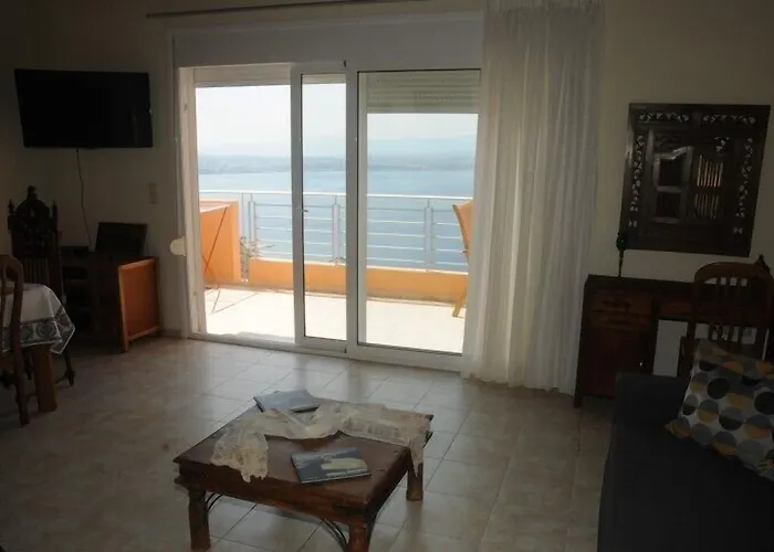 Διαμέρισμα Aegean View Λουτράκι